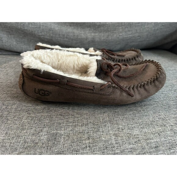 Ugg Dakota Moccasin Slippers Womens Size 6 Suede Leather Shoes Brown She… - Picture 1 of 9